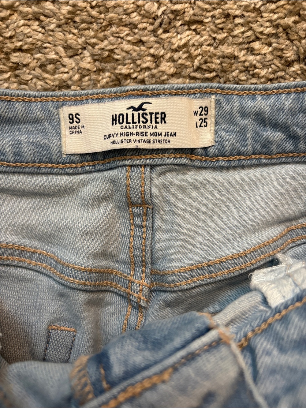 Hollister Jeans - Picture 2 of 3